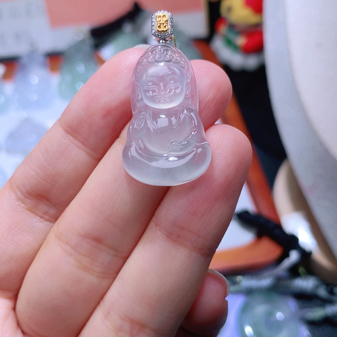 颈饰18K金镶嵌翡翠宝宝佛
