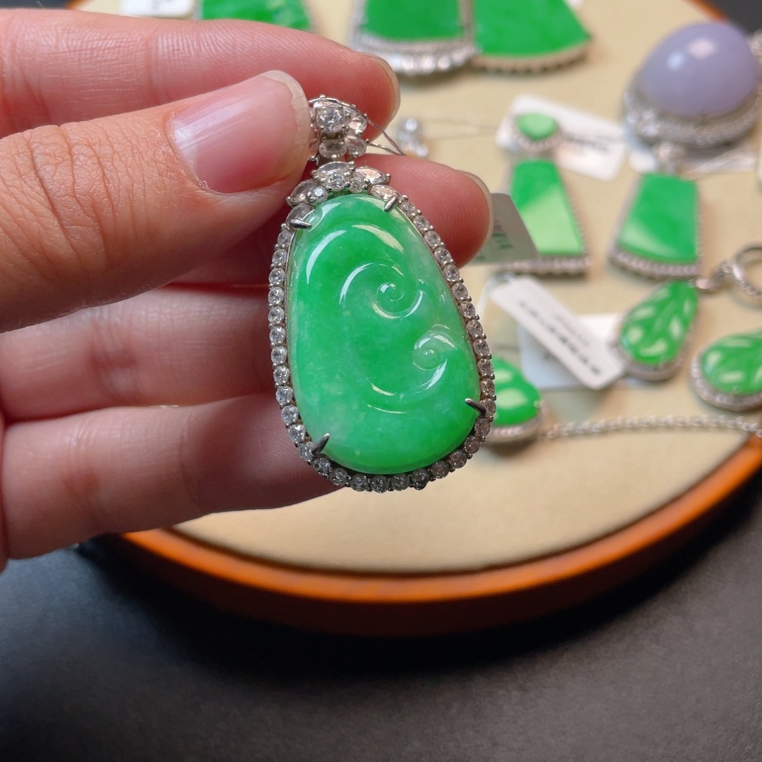 翡翠吊坠(不含链)银S925镶嵌