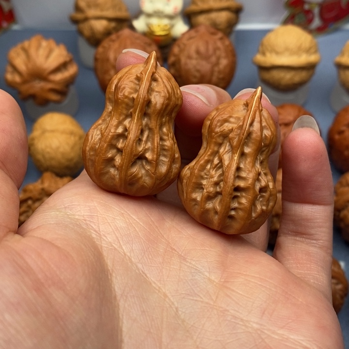 文玩核桃把件花生