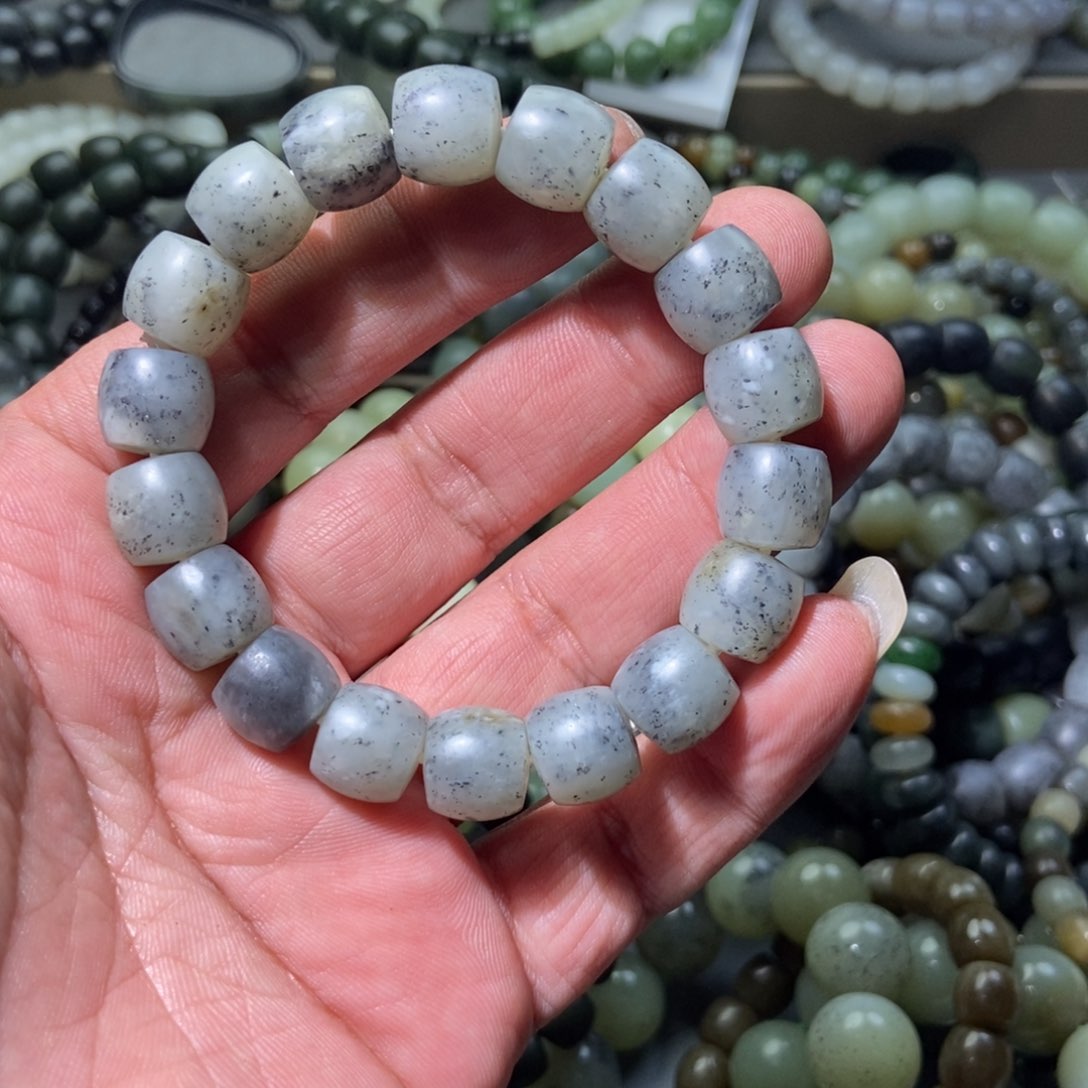 和田玉手链未镶嵌