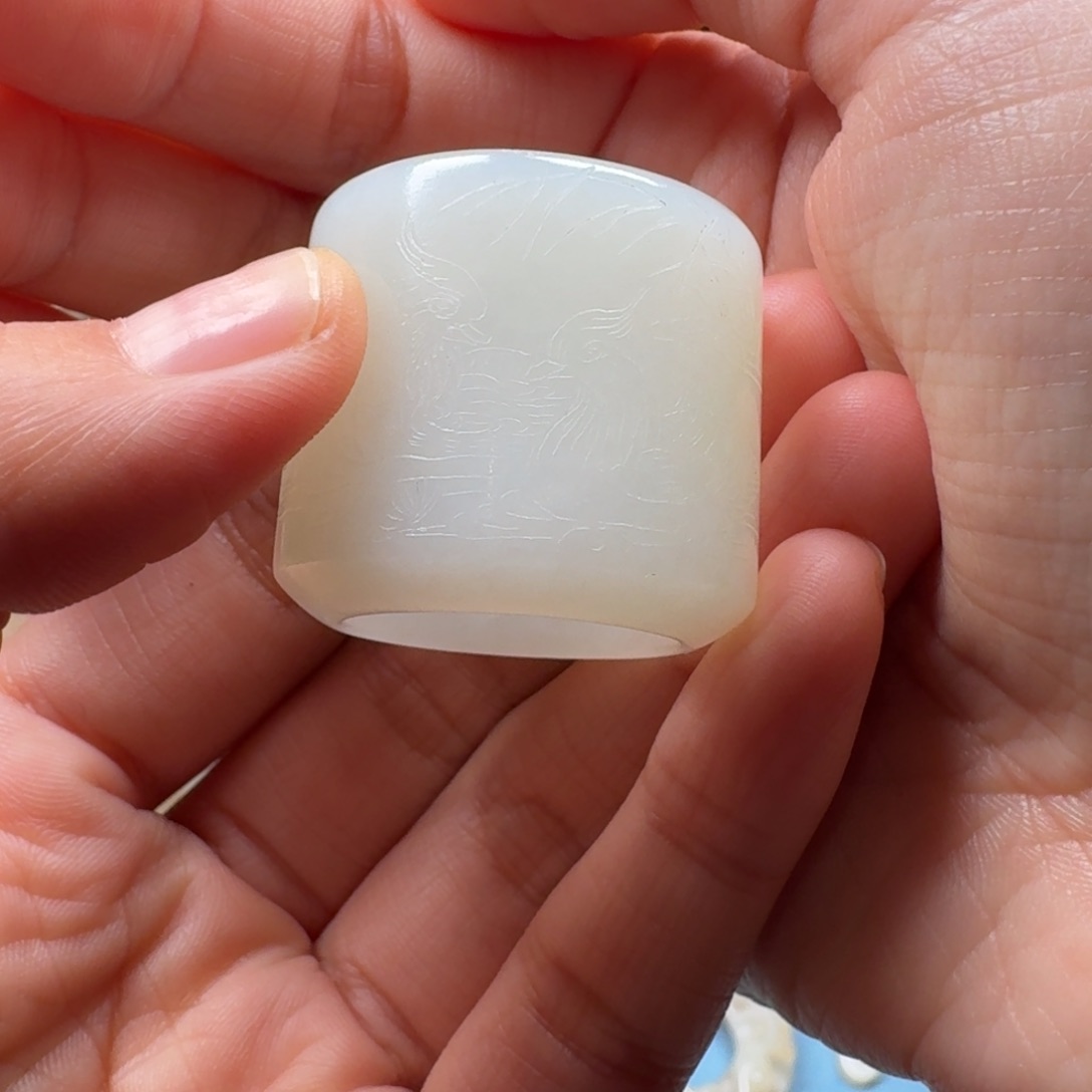 和田玉颈饰未镶嵌小**白