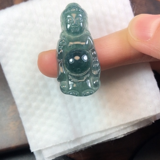 翡翠未镶嵌颈饰缅甸A货，每天下午1点半开播