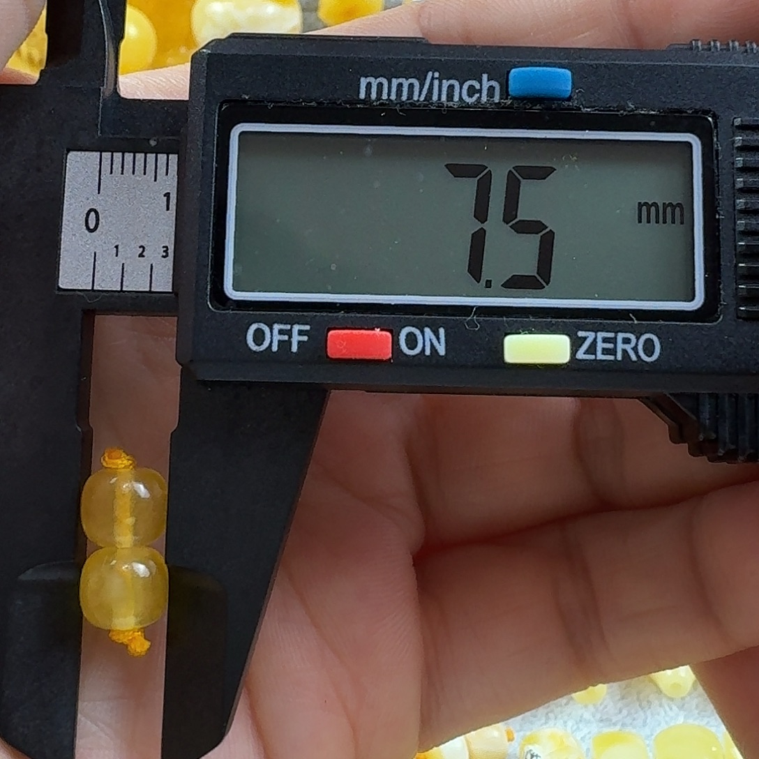 蜜蜡未镶嵌裸石12杂