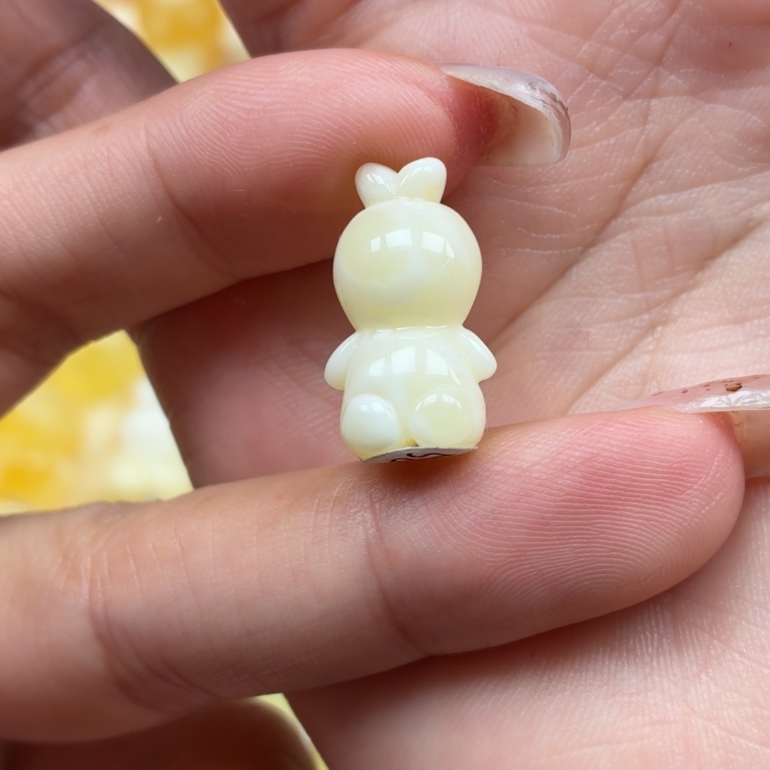 琥珀未镶嵌裸石蜜蜡