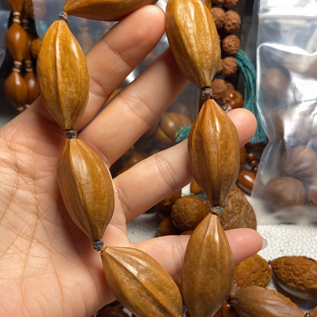 手串/手链橄榄核包衣素核2.0左右