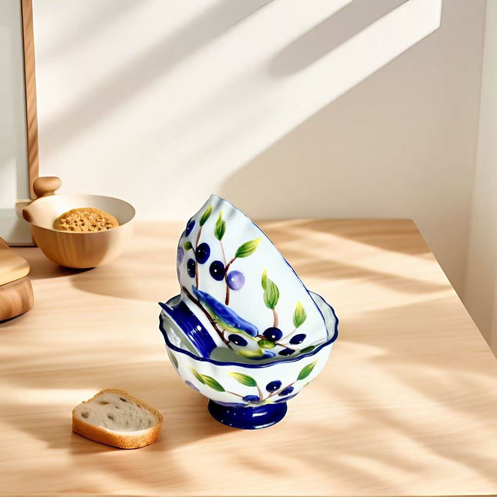 浮雕蓝莓陶瓷高脚餐具防烫米饭碗手绘釉下彩家用高颜值碗小清新
