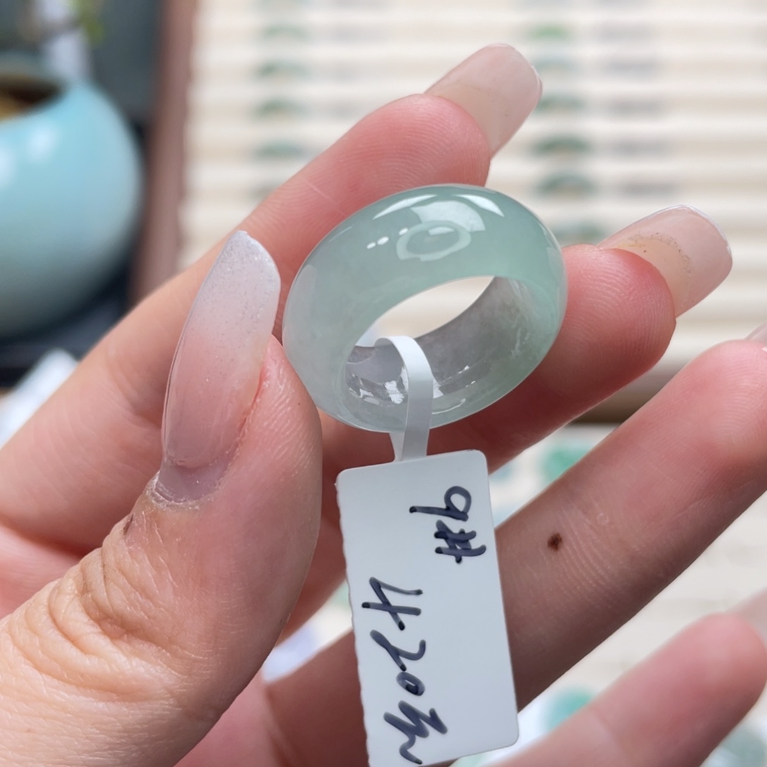 翡翠未镶嵌戒圈a13港圈9冰胶蓝绿底小墩墩