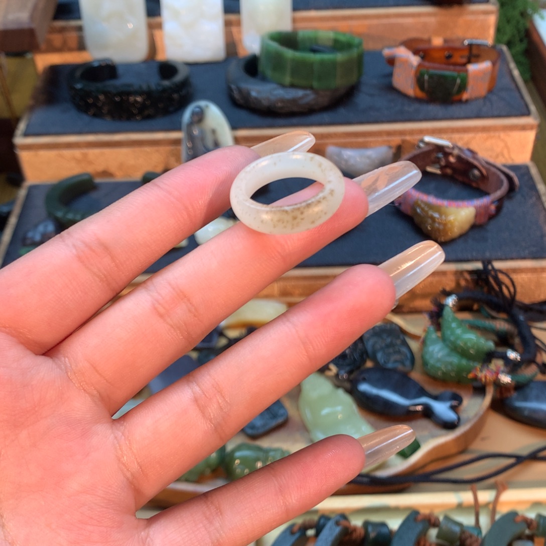 和田玉（糖玉）未镶嵌挂件