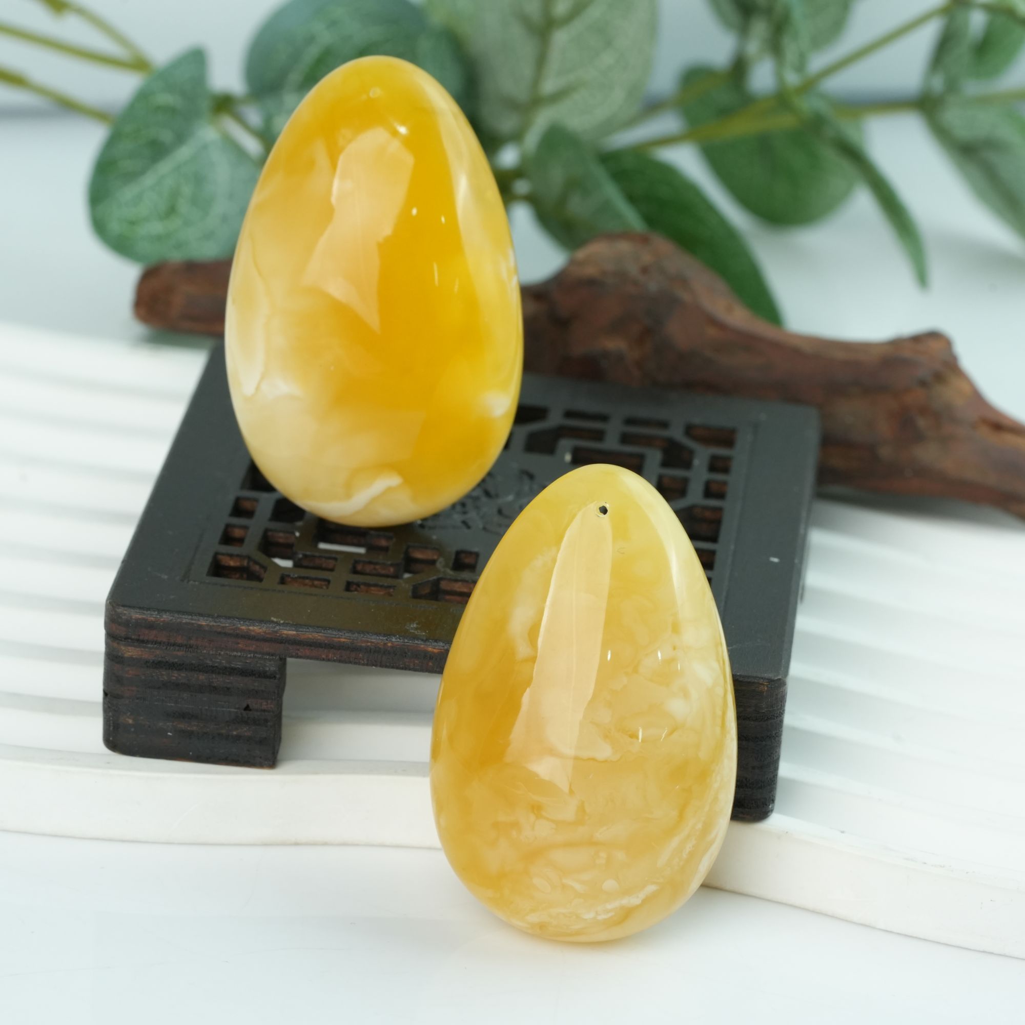 【小北好物】蜜蜡水滴吊坠带绳【多样性发一件】QH03X1039