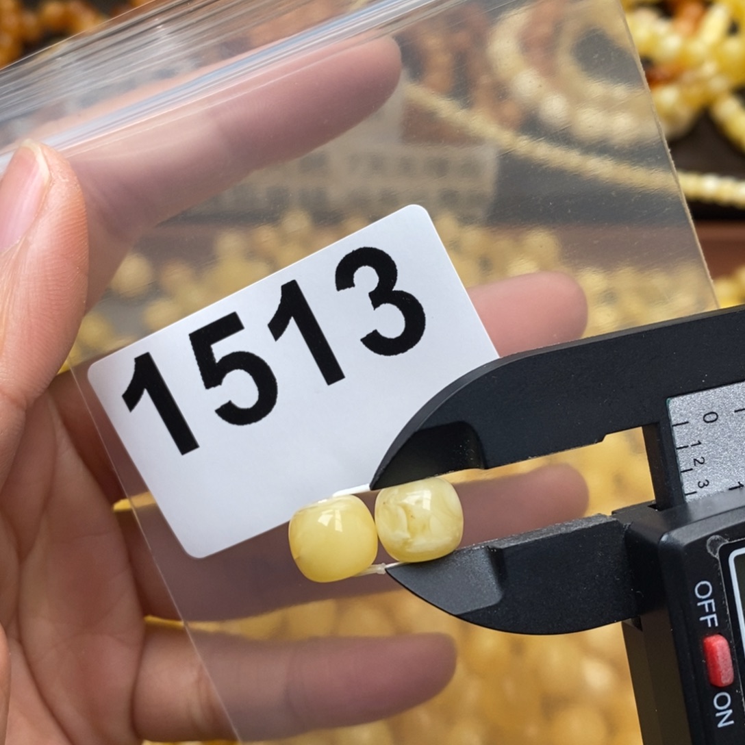 蜜蜡珠宝奇石未镶嵌