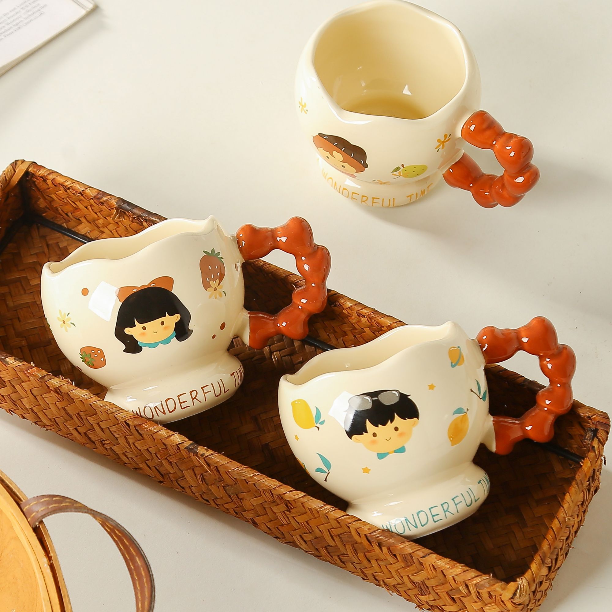 创意可爱家用陶瓷喝水杯带把高脚杯马克杯高颜值情侣学生儿童水杯