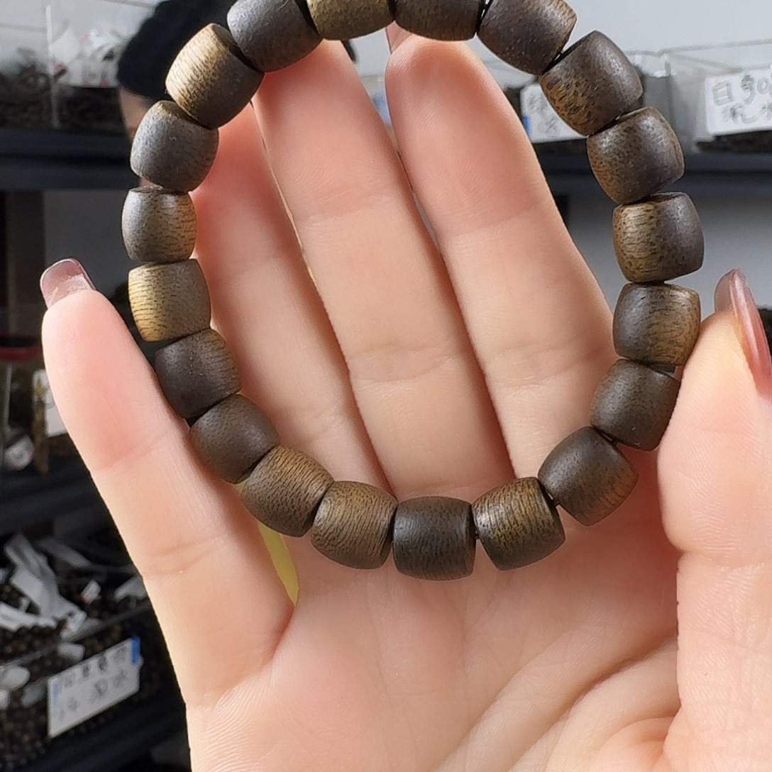 沉香香囊沉香白棋鼓珠单圈卡10发一沉水级