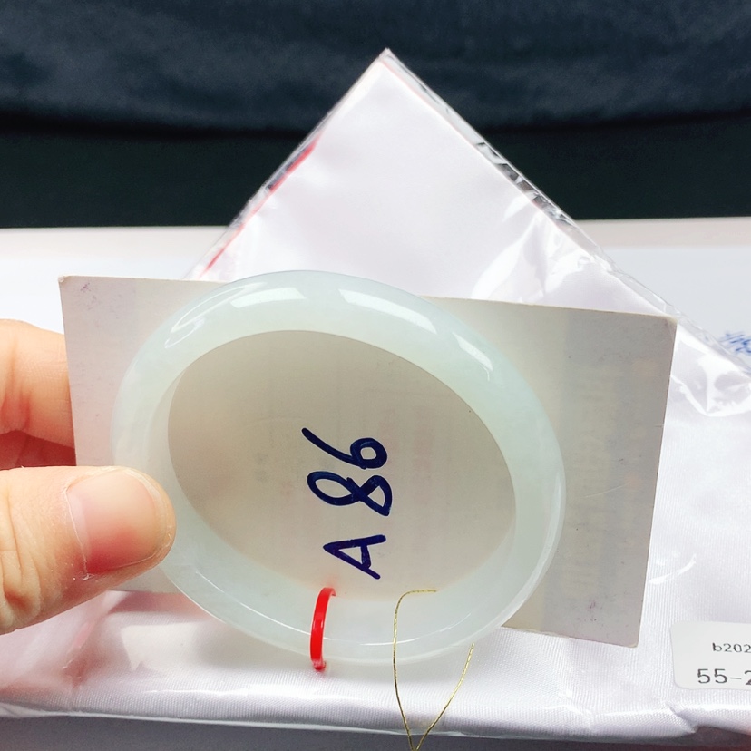 【闪购商品】翡翠手镯未镶嵌55圈口