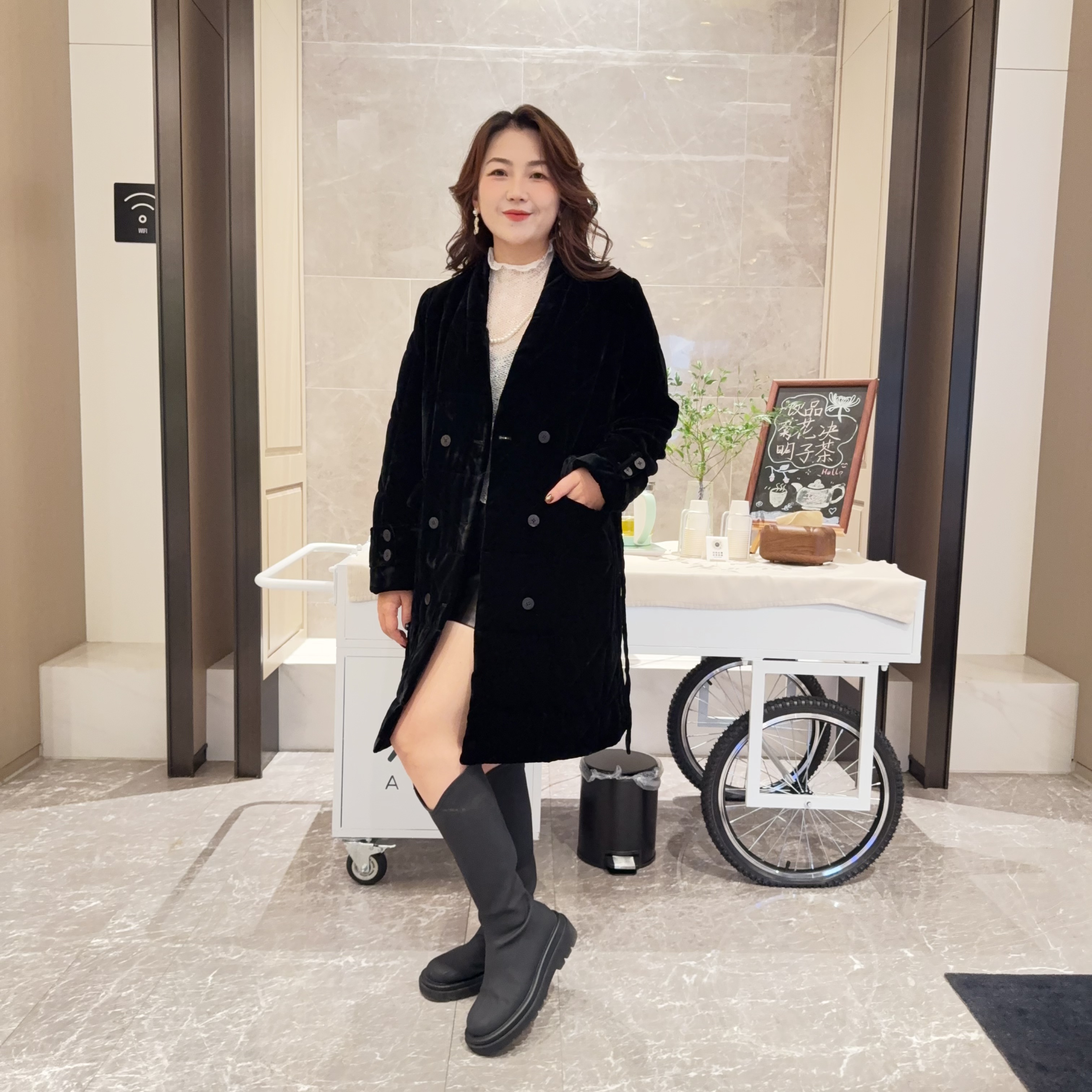 大码胖mm长款棉服双排扣秋冬V领简约长款纯色棉服长款大衣女