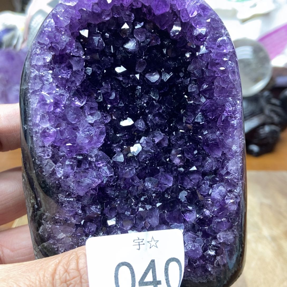 紫晶天然水晶摆件未镶嵌