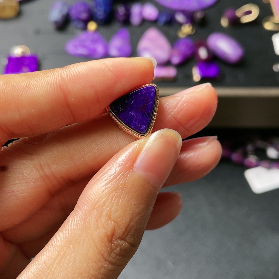 苏纪石（舒俱来）盒子银S925镶嵌