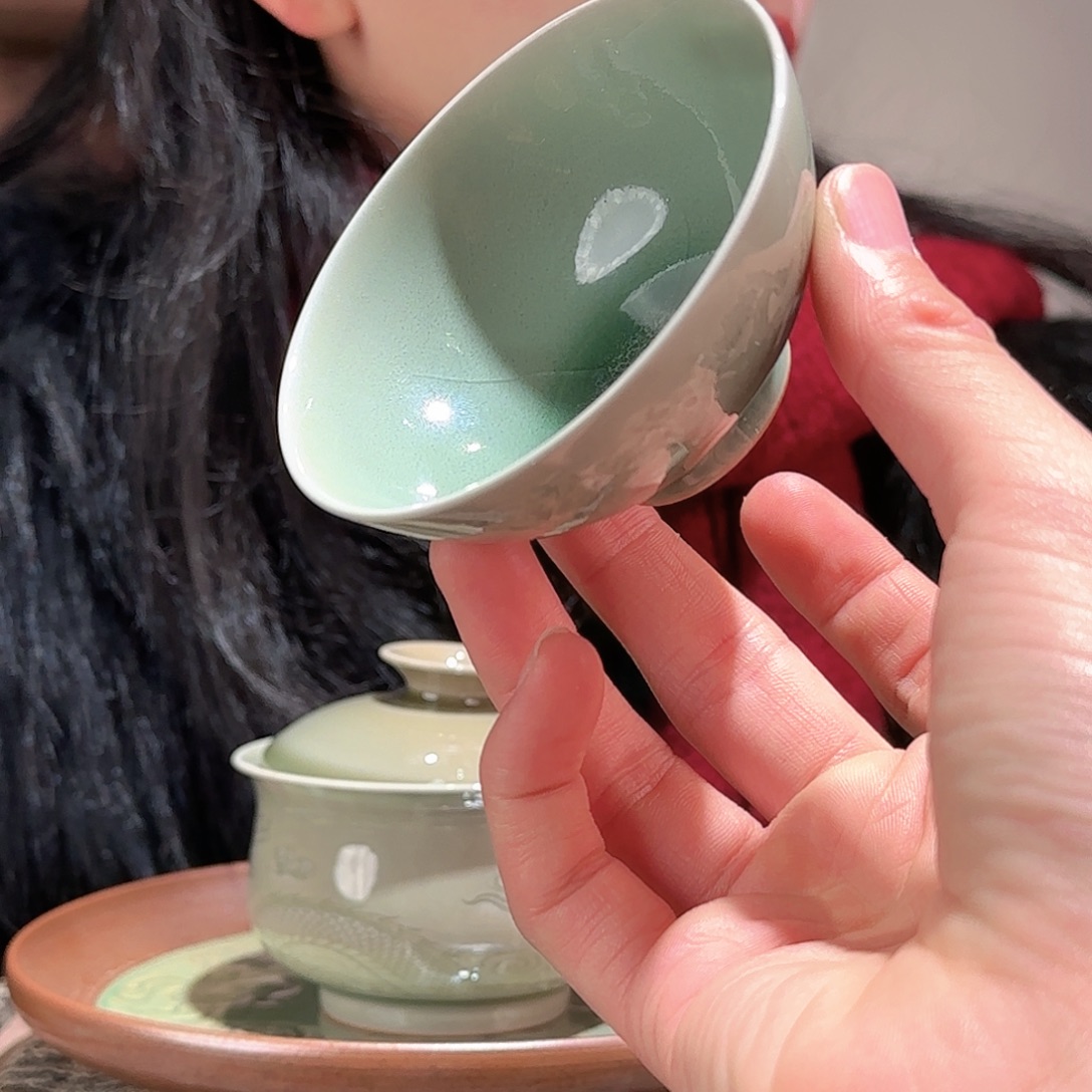 青色机甲龙积水成渊茶碗