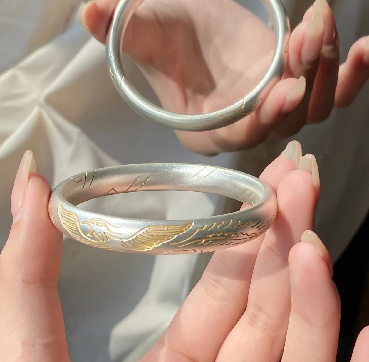 足银手镯 足银9999古法描金实心凤舞九天秀禾龙凤情侣磨砂银手镯