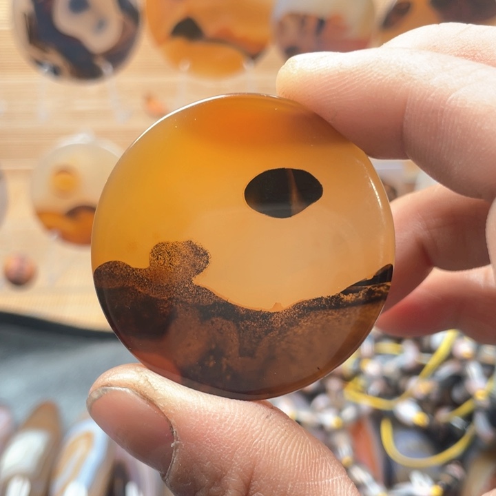 玛瑙/玉髓吊坠未镶嵌