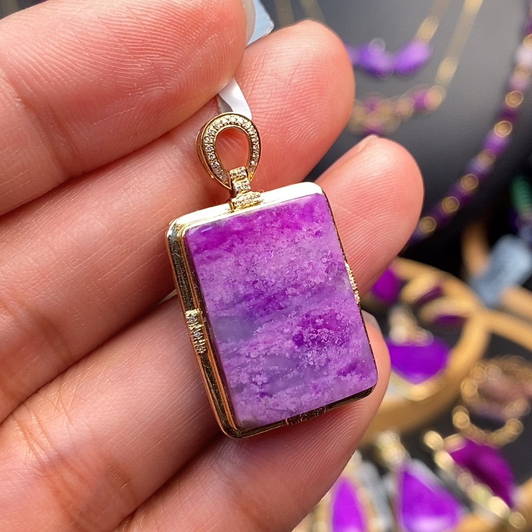 苏纪石（舒俱来）吊坠18K金镶嵌