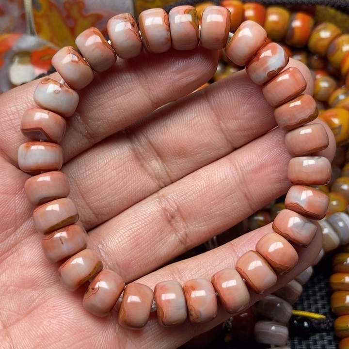 玛瑙/玉髓手串未镶嵌楚****e