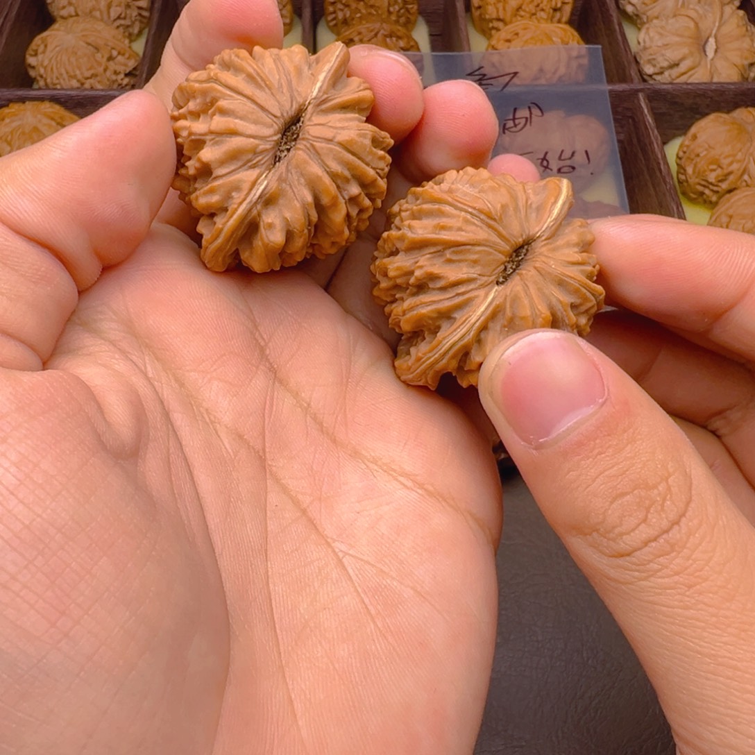 文玩核桃把件40尺平谷四座楼