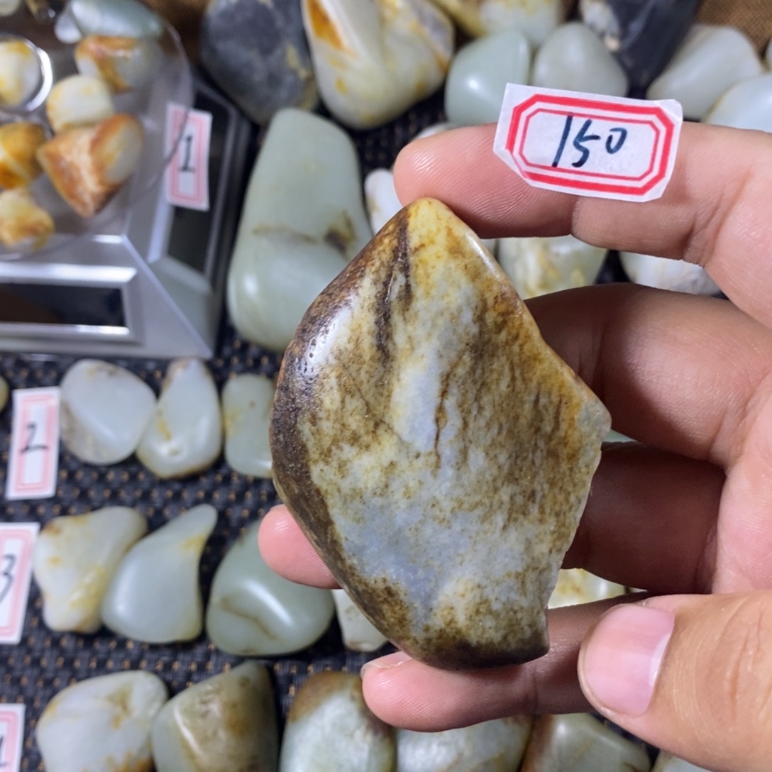 和田玉（糖玉）未镶嵌挂件