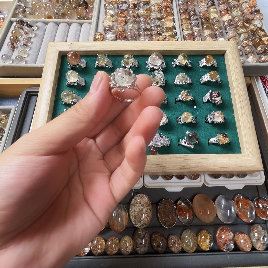 住***了银S925镶嵌紫晶颈饰