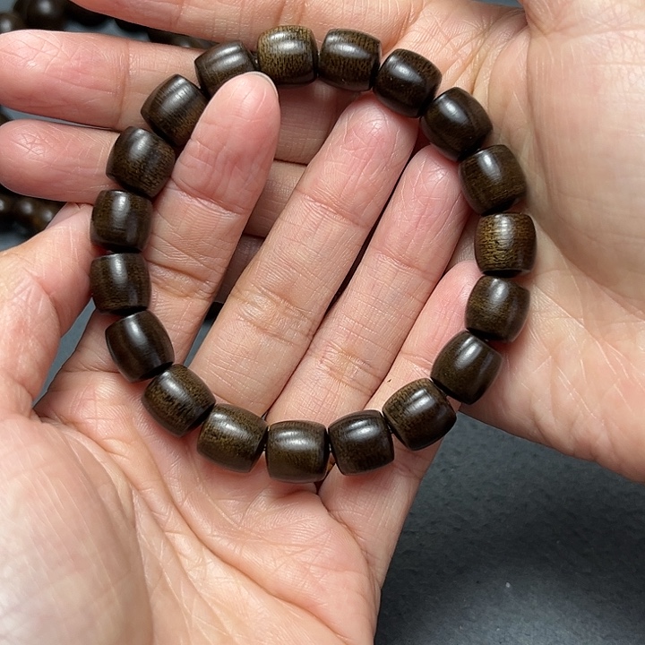 沉香手串a**？白棋玉化