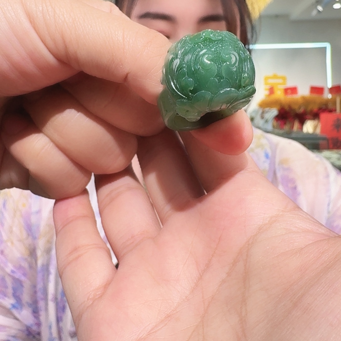 颖***织和田玉未镶嵌戒指