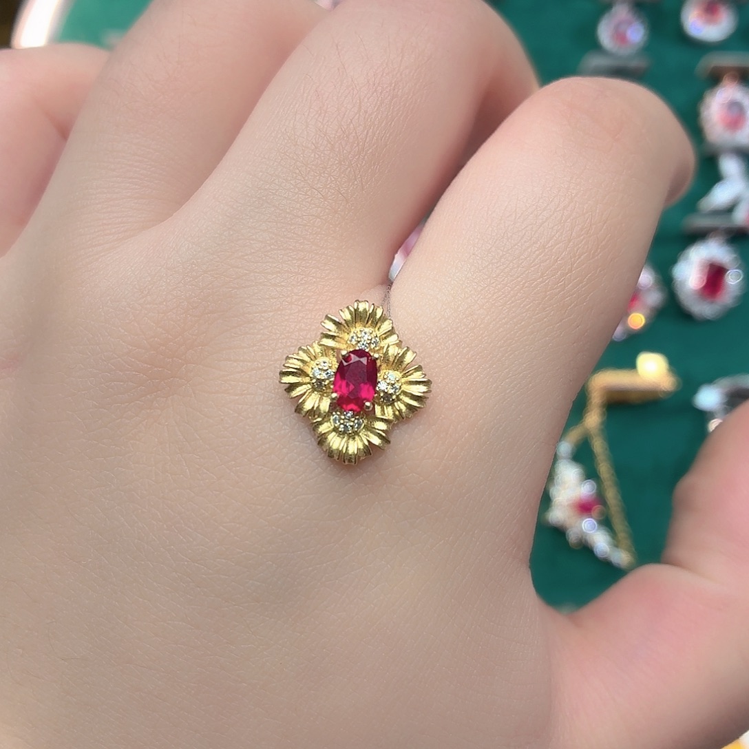 吊坠925银培育鸽血红色宝石