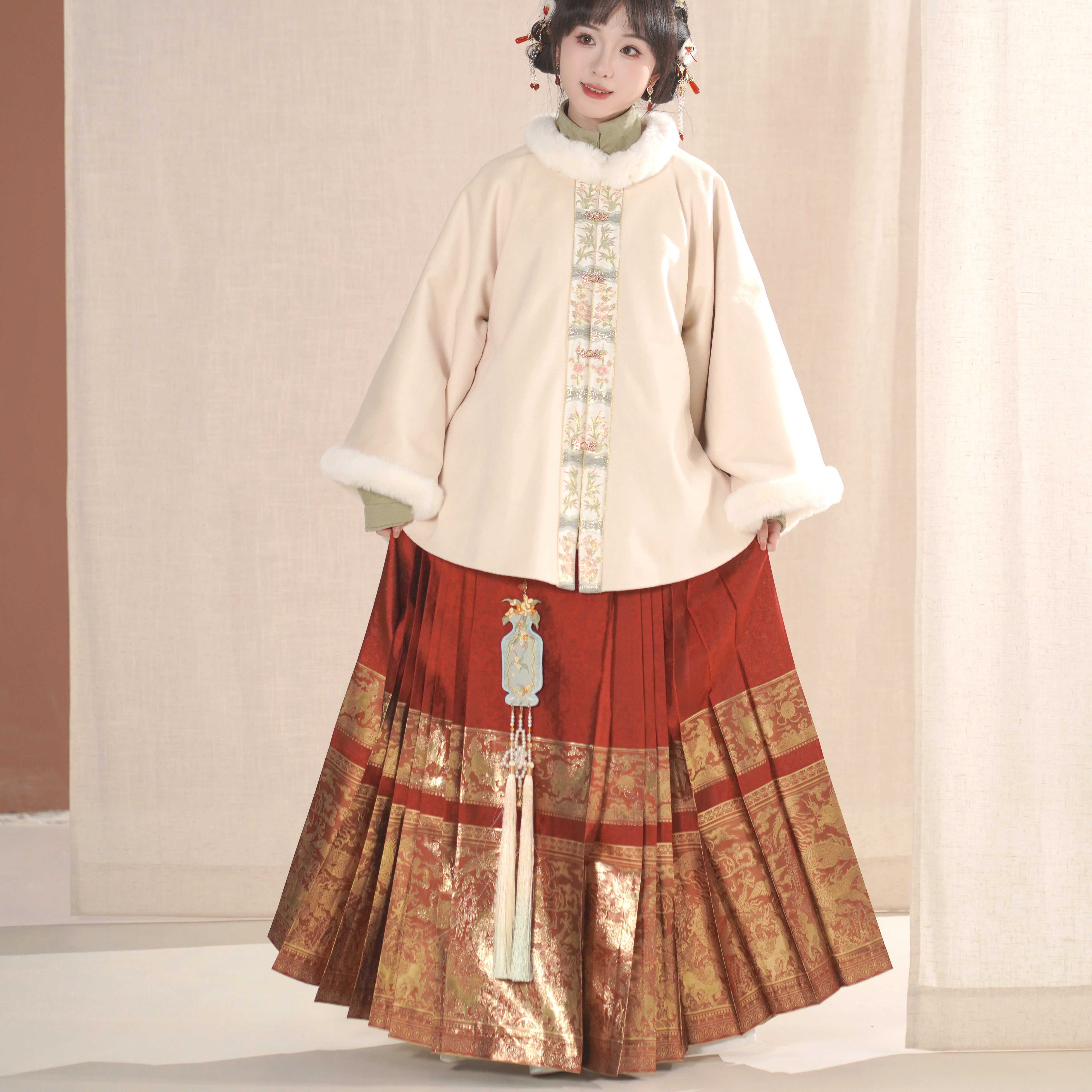 汉墨记【喜乐绒绒】明制汉服女加绒加厚圆领半袖披袄昭君袄