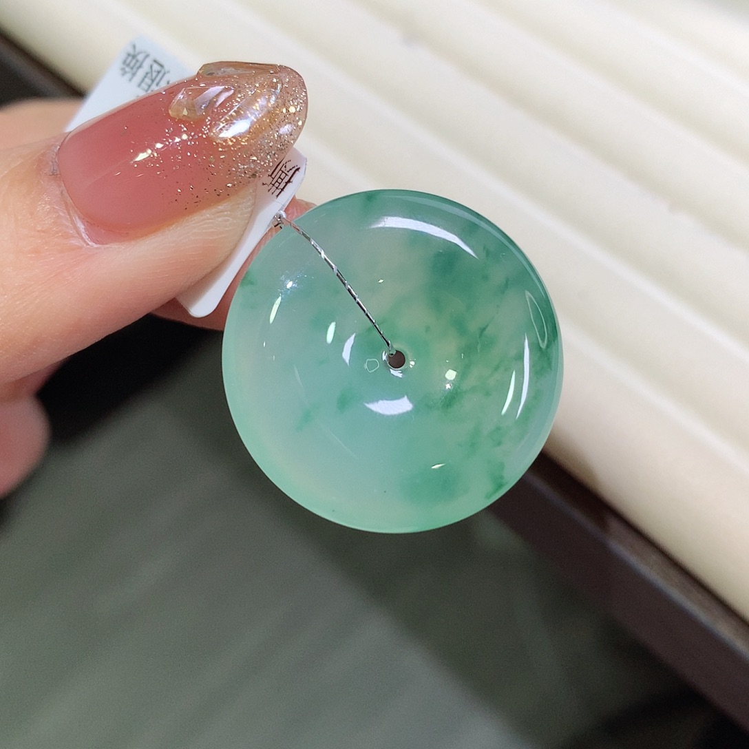 翡翠未镶嵌颈饰25.3/5.6