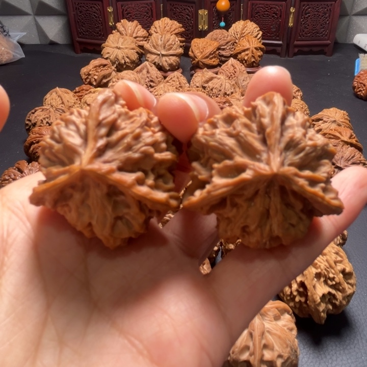 盘山三棱37尺寸核桃哈哈哈哈哈哈哈哈