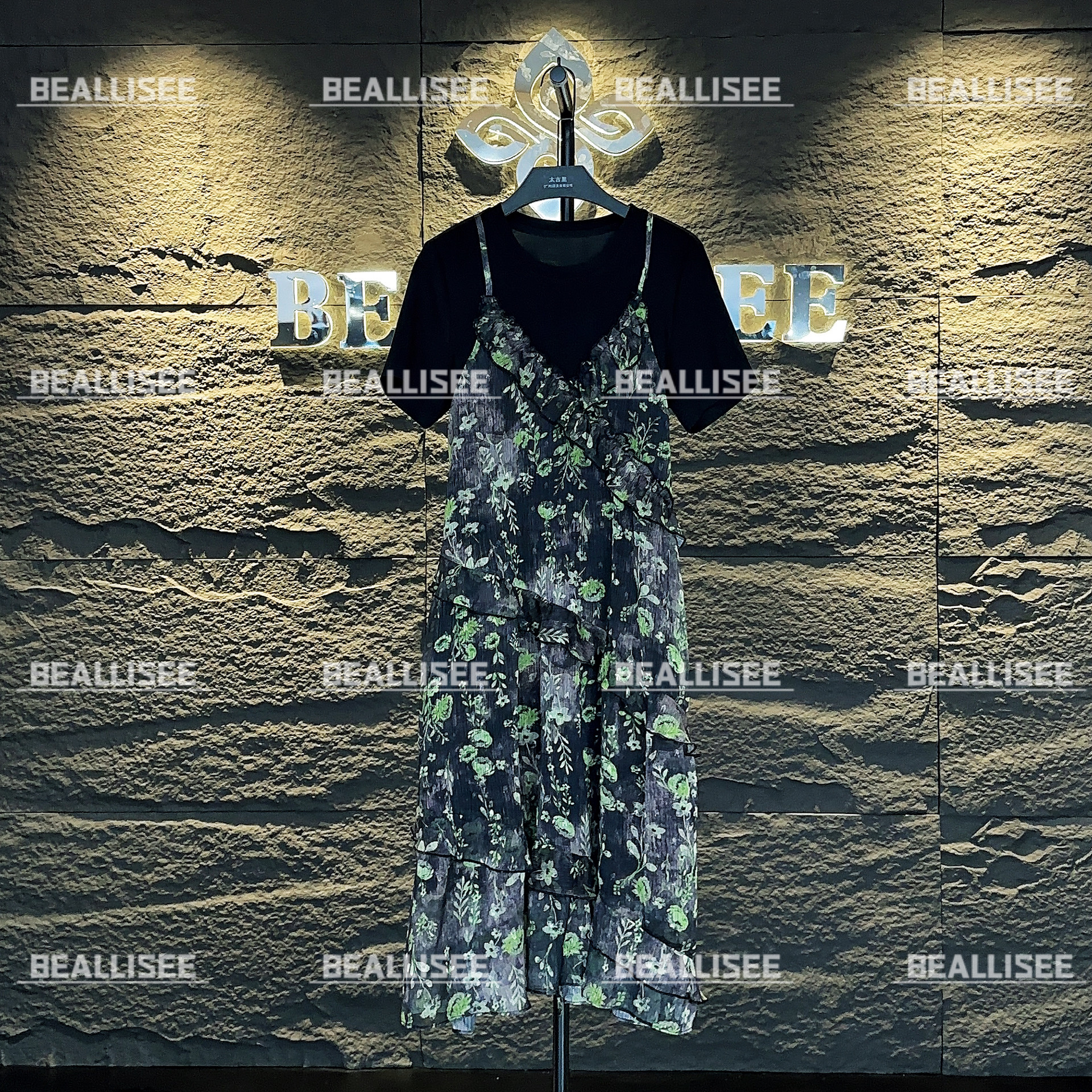 【linda】编号【42】夏季新款短袖显瘦国风系拼接收腰连衣裙BLS-A371