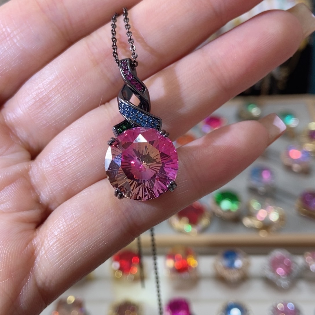 66锆石（处理）吊坠