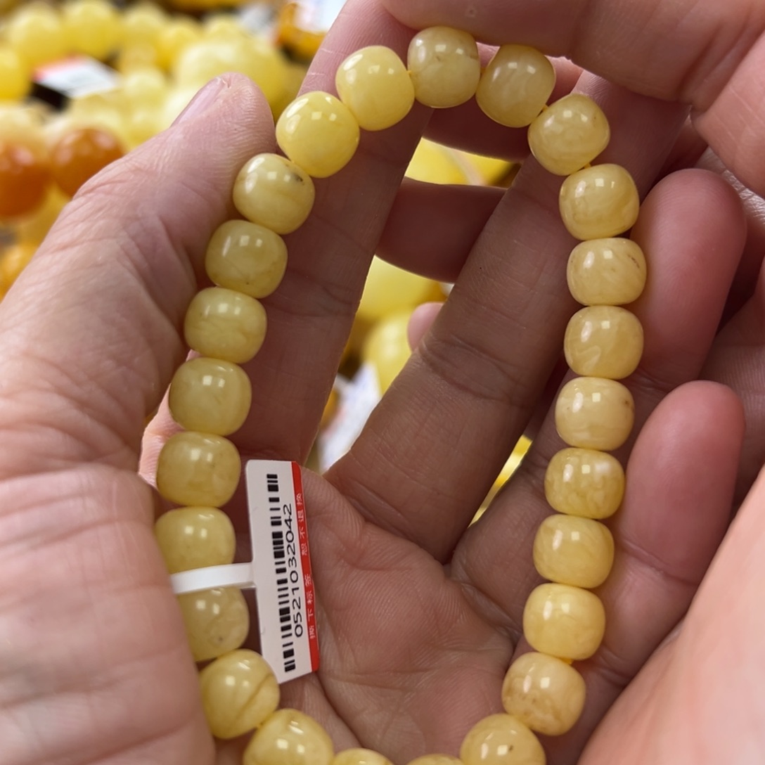 未镶嵌琥珀珠宝奇石