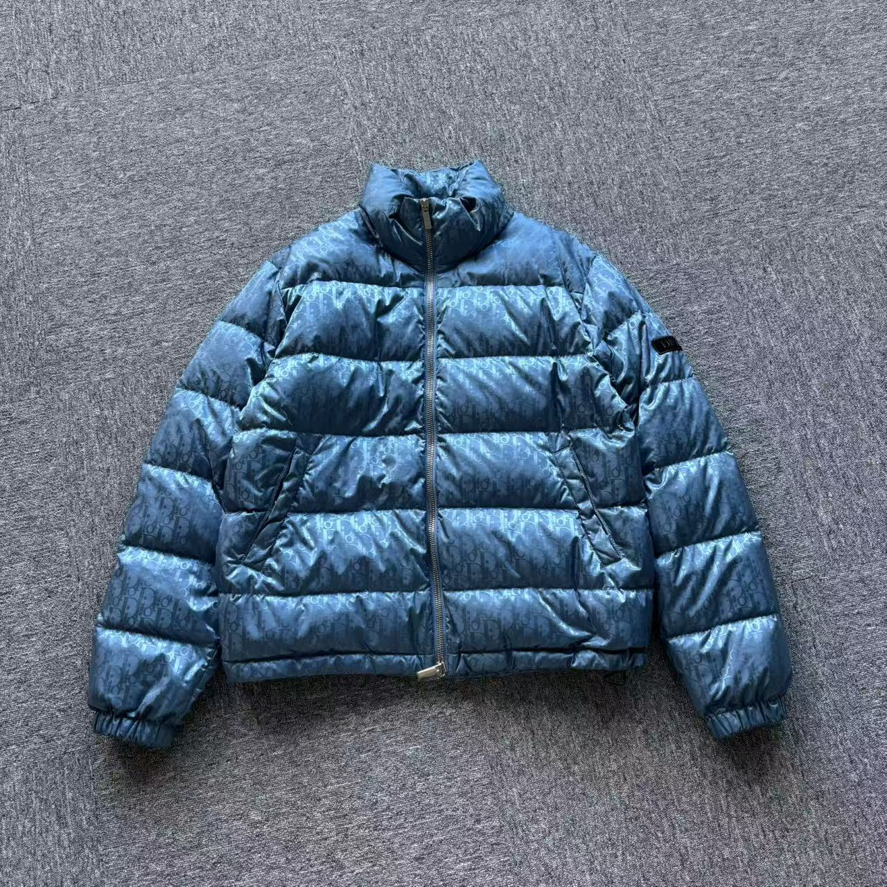 未使用 DIOR/迪奥 Dior蓝色立领羽绒服 50码