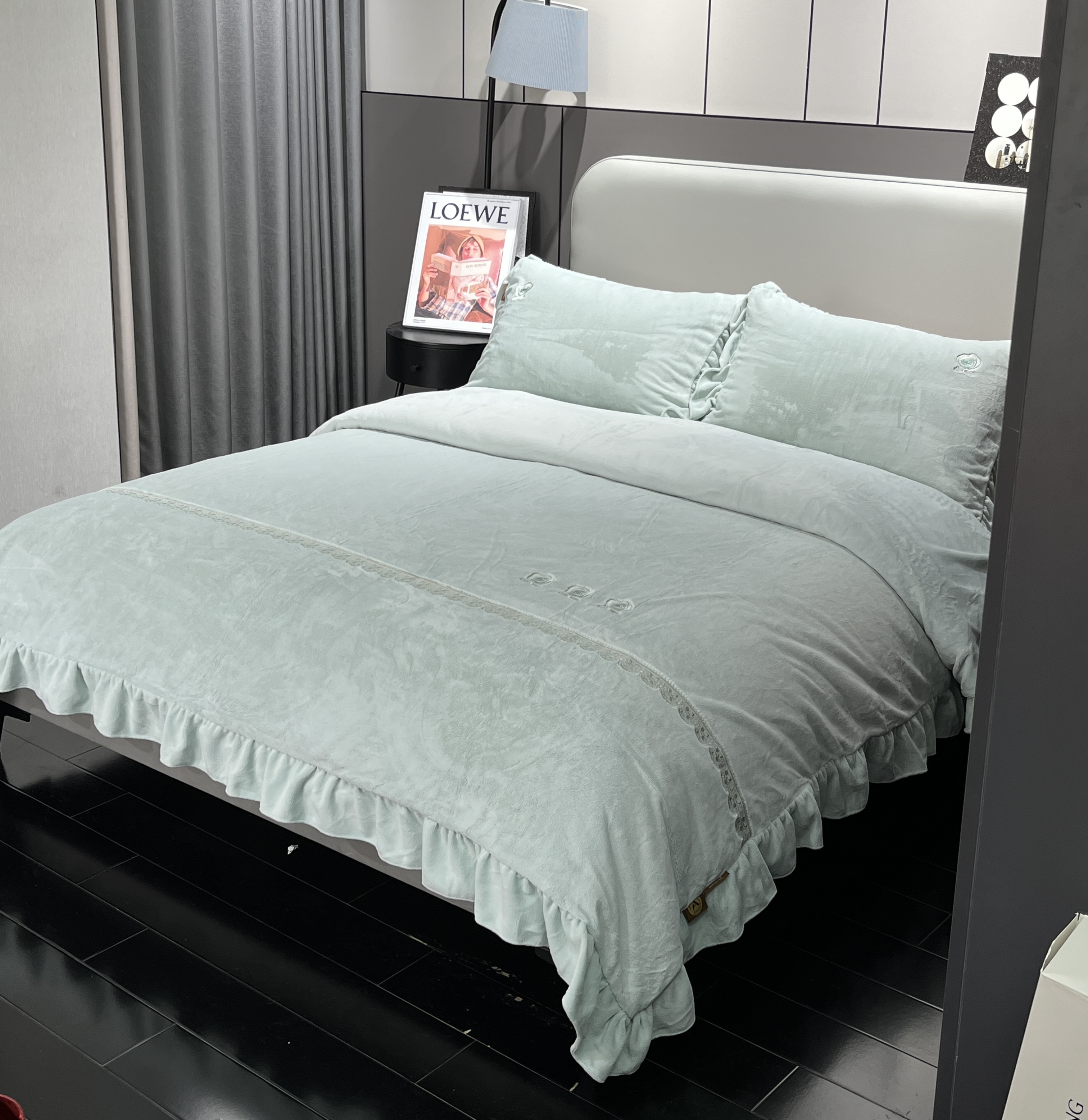 虞文轩 加厚 肤感 花边 艾芙绒 床单款 四件套