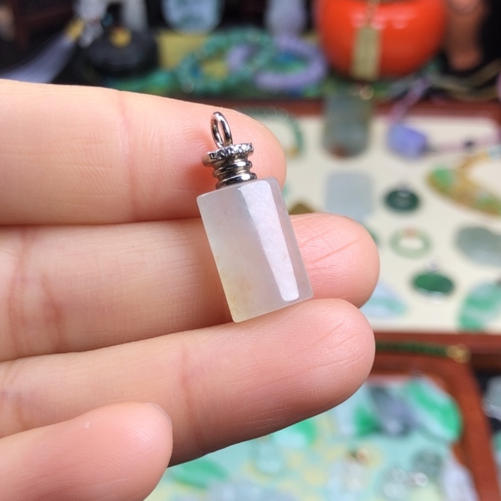 翡翠颈饰银S925镶嵌香水瓶