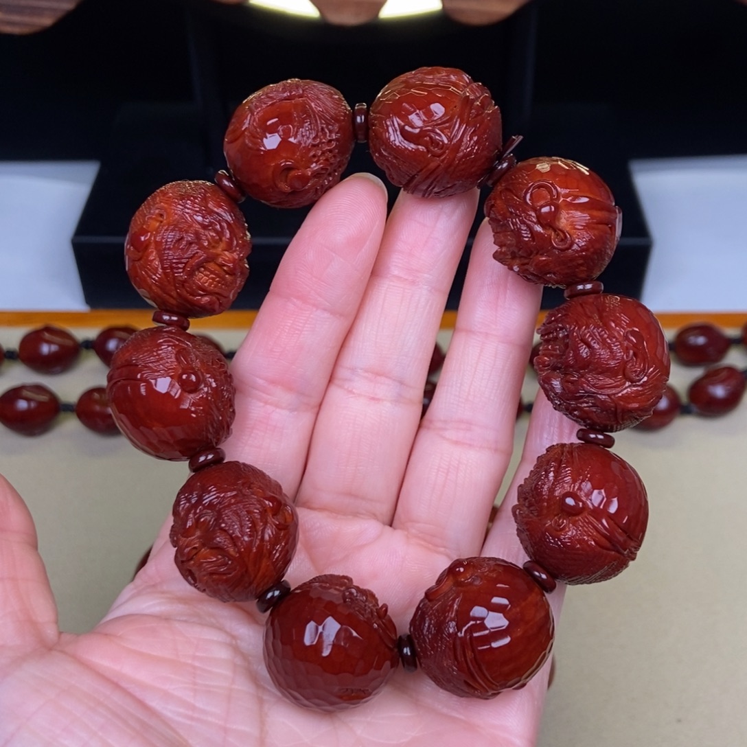 ****〗吊坠橄榄核钻面恶僧