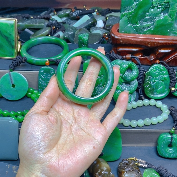 未镶嵌和田玉珠宝半成品V*P