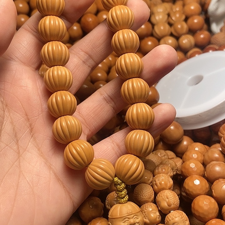 猴头核桃手串?*米手持