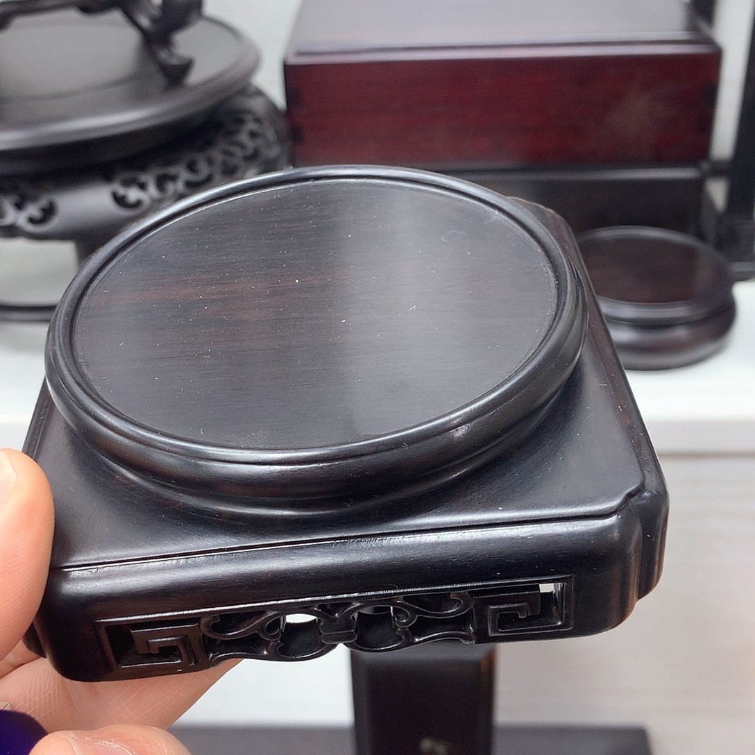 藤类紫光檀8公分天圆地方底座