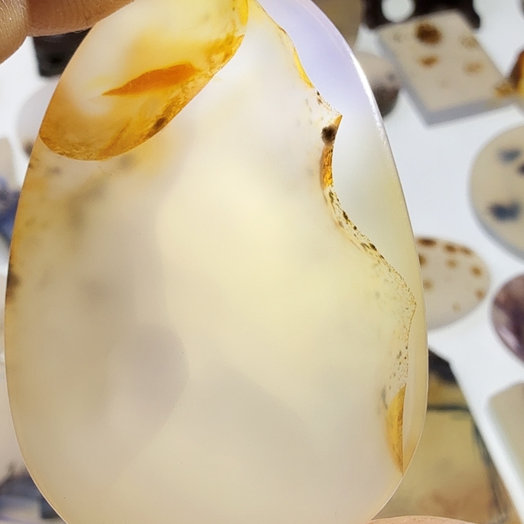 玛瑙/玉髓未镶嵌珠宝半成品