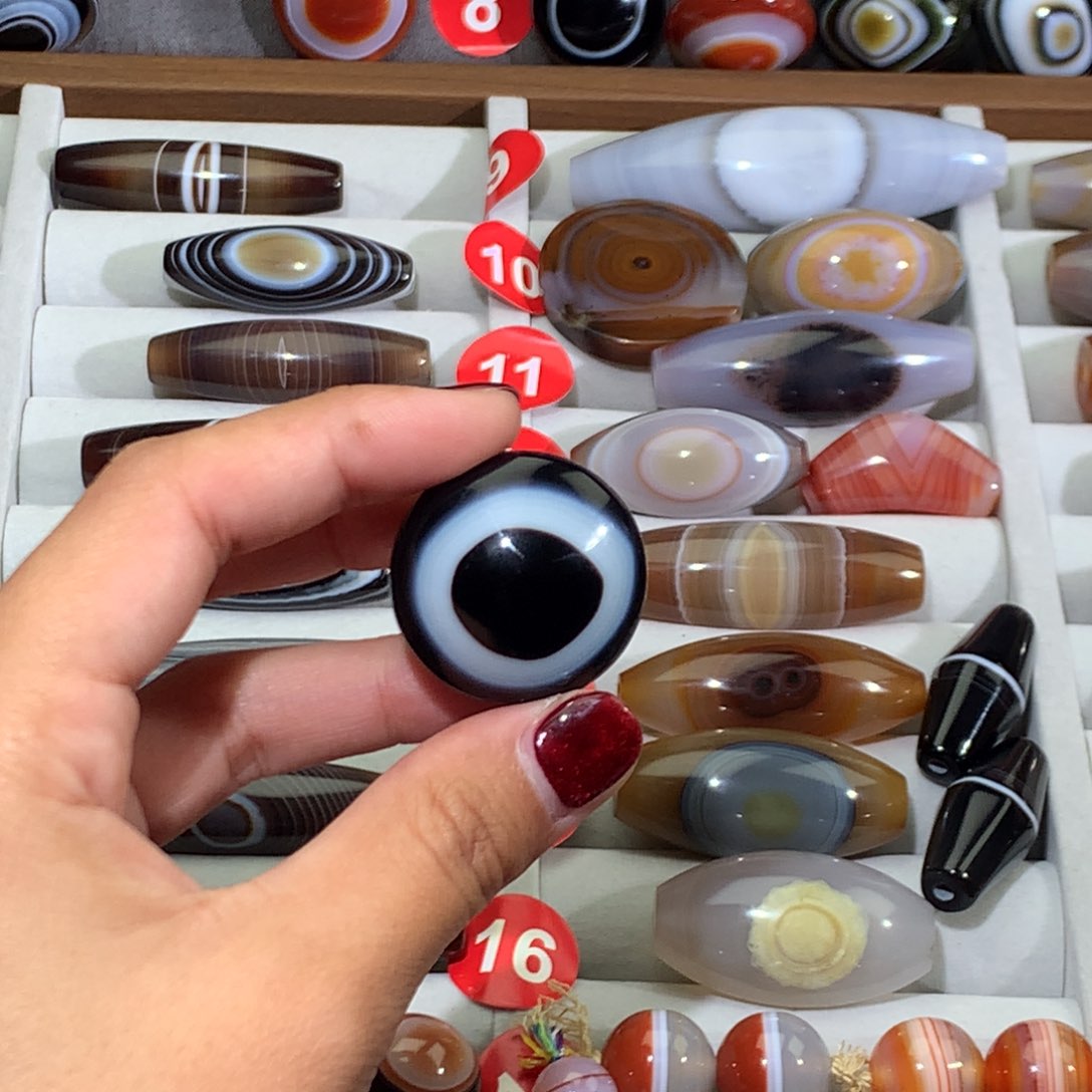 玛瑙/玉髓颈饰未镶嵌