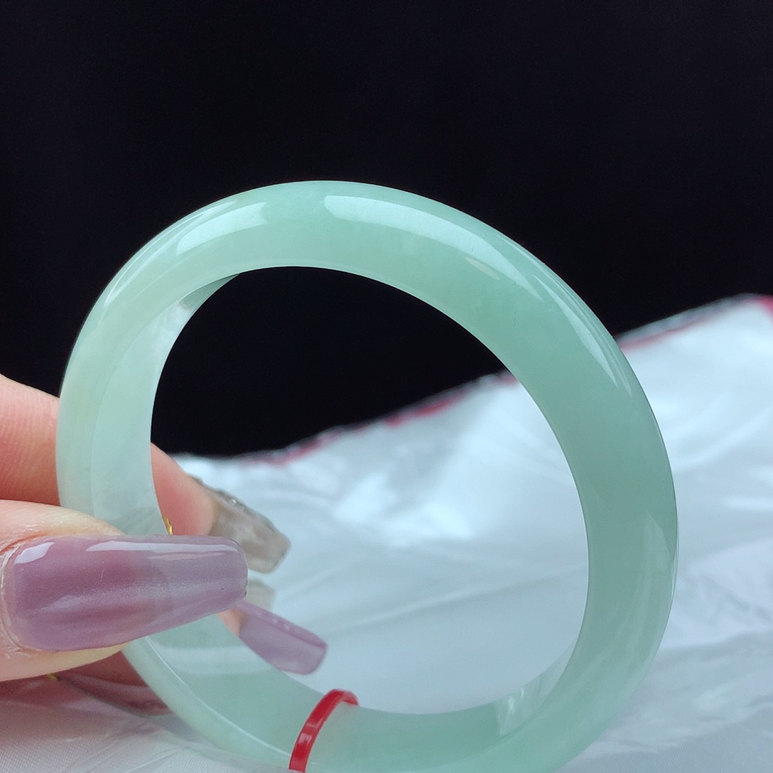 翡翠手镯未镶嵌52圈3870