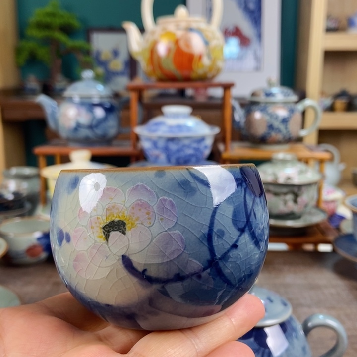 瓷片手工制作工艺精湛等特点为