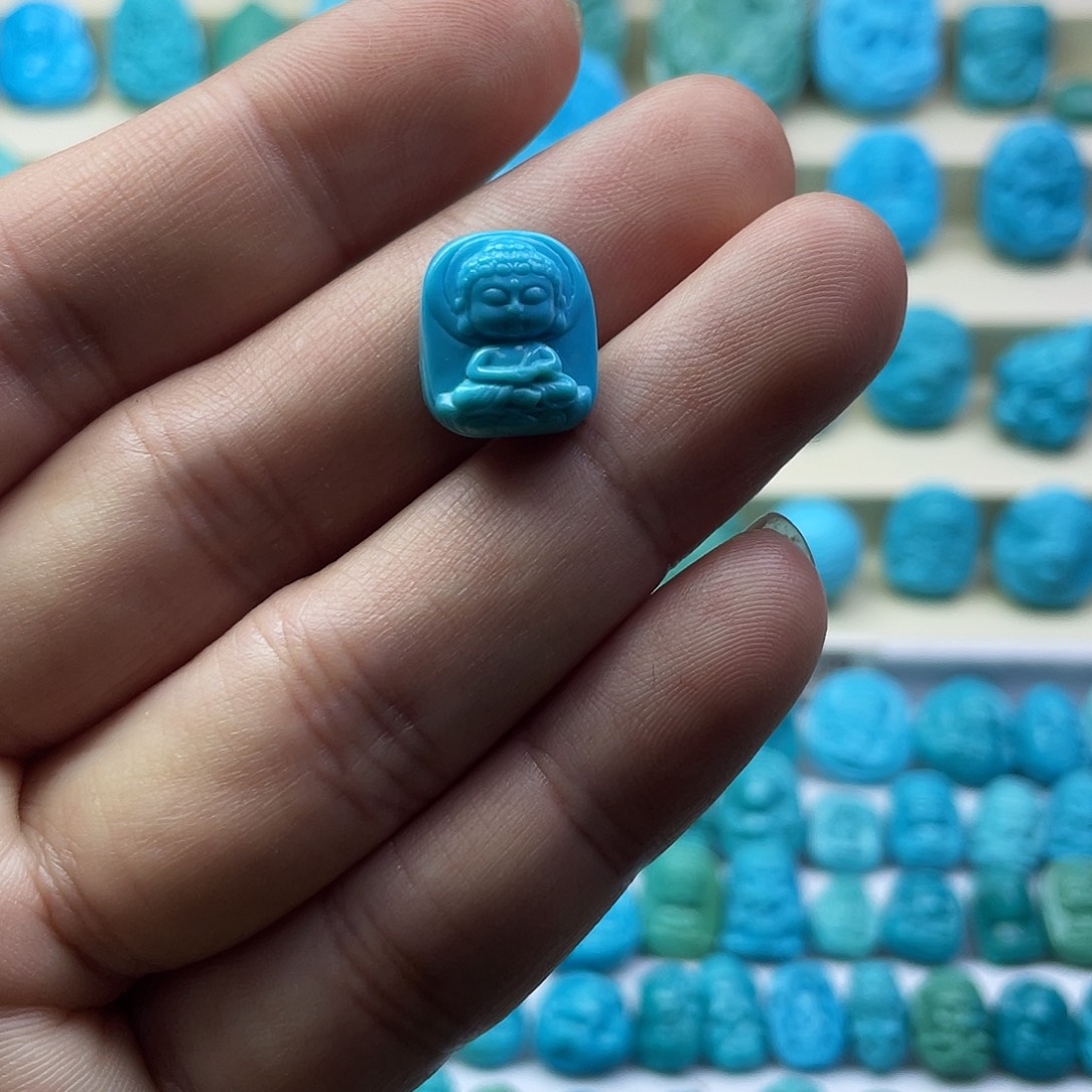 绿松石未镶嵌颈饰