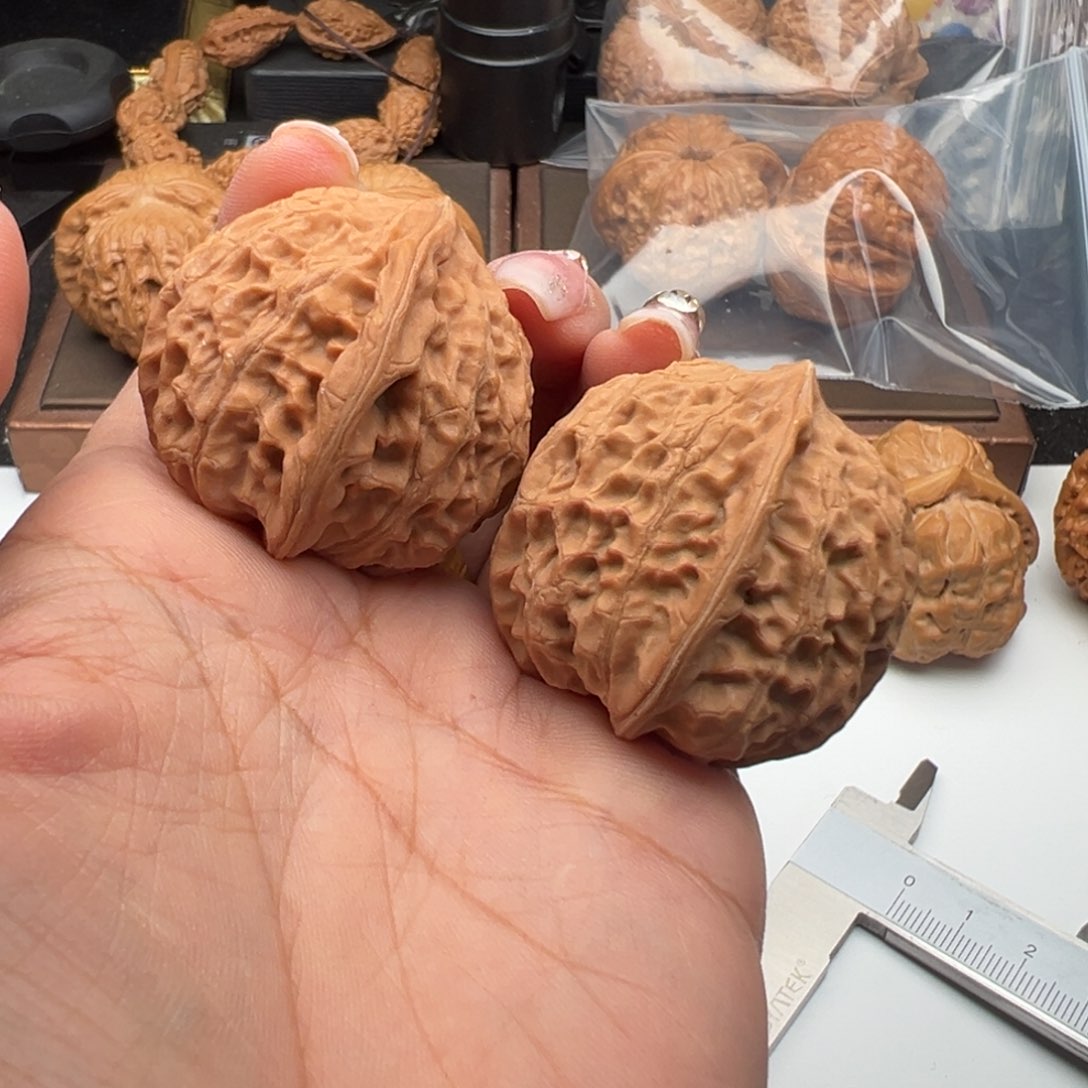 文玩核桃把件金牛39